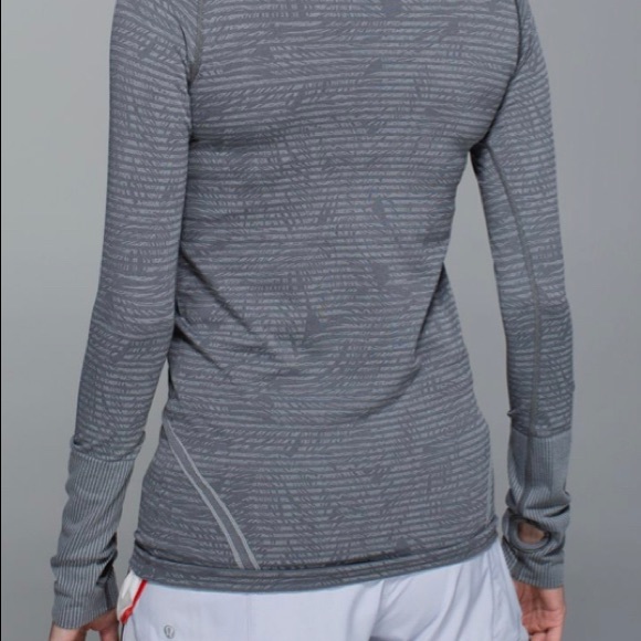 lululemon | Swiftly Tech Long Sleeve | grey print | size 6 - Picture 6 of 9